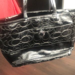 COACH SIG C PATENT MULTIFUNCTION TOTE MSRP$498